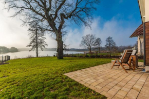 5 Sterne Ferienhaus direkt am See mit Sauna-Kamin-Garten